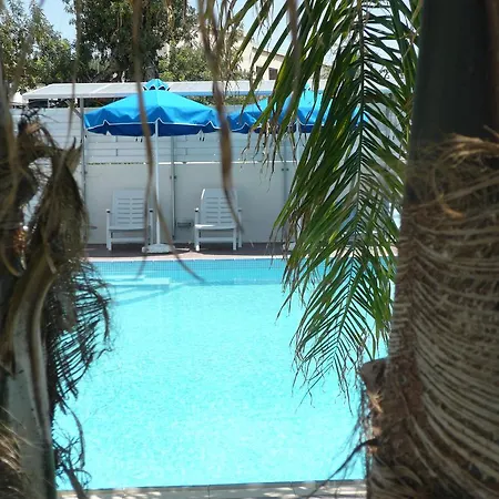 Hotel de apartamente Esperando 4*