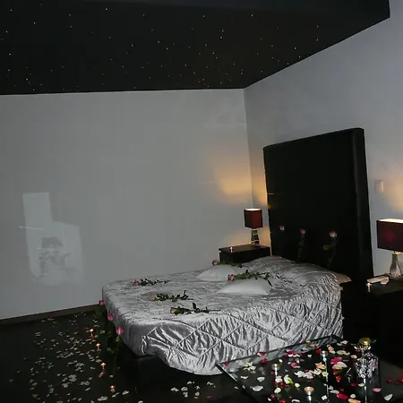 艾斯佩兰朵公寓式酒店 Maroni